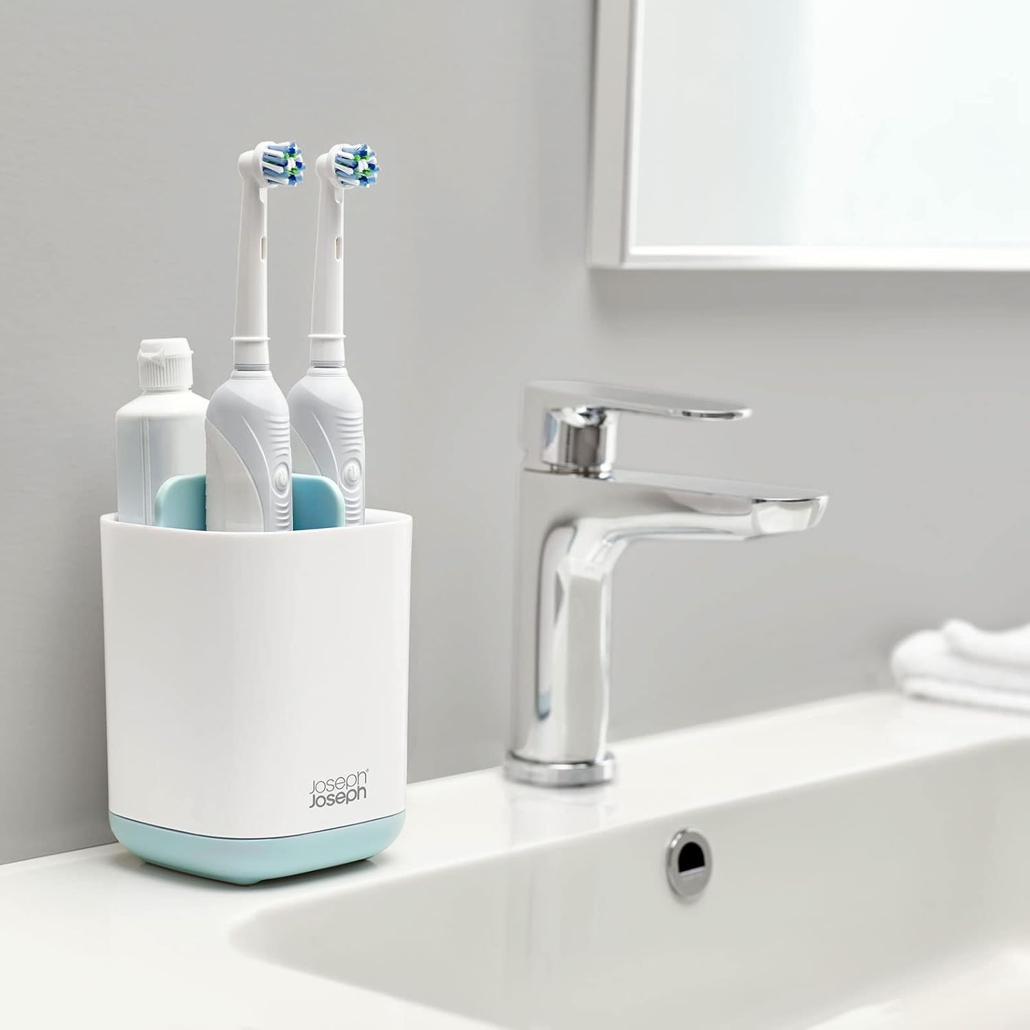 Joseph Joseph Easy-Store Compact Toothbrush Holder Caddy 1
