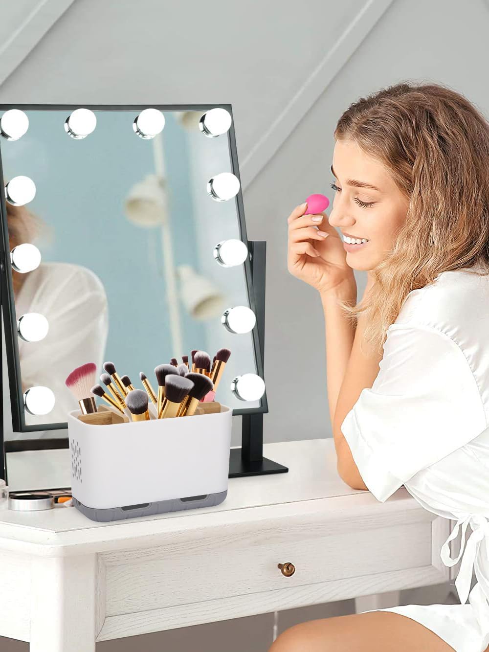 GFWARE Bamboo Toothbrush Holder with Drainage and Ventilation