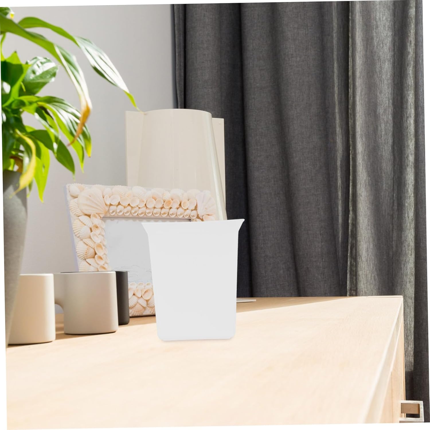 LIFKOME Large Plastic Cleaning Basket for Hotel Storage