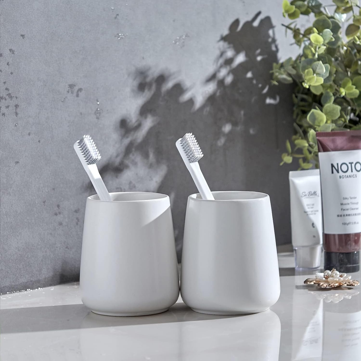 Eyrozia White Ceramic Toothbrush Holder for Bathroom