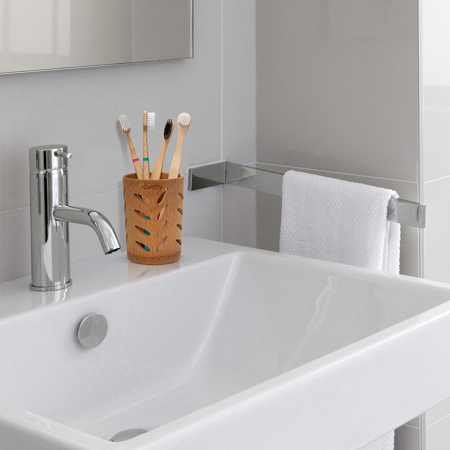 Cottify Eco-Friendly Bamboo Toothbrush Holder with Drain